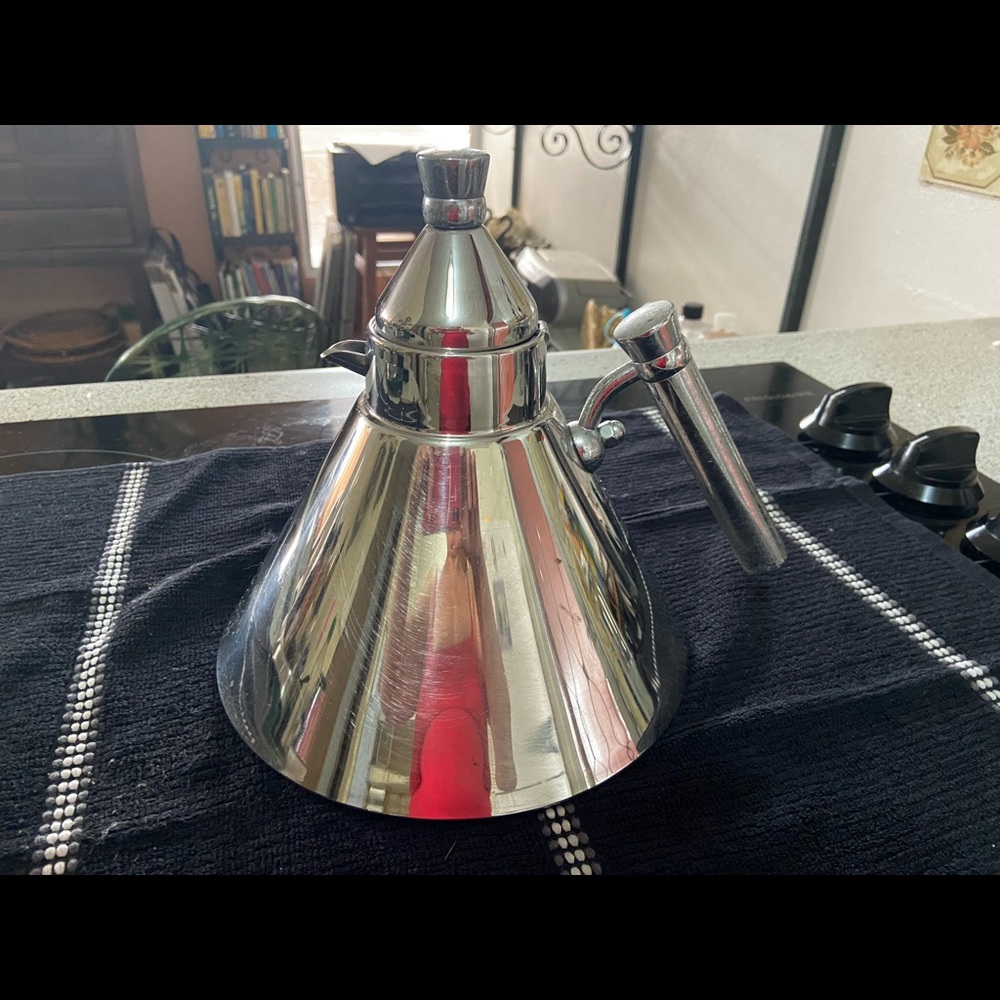 Vintage tea pot